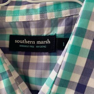 Southern Marsh Wrinkle Free Long sleeve shirt.